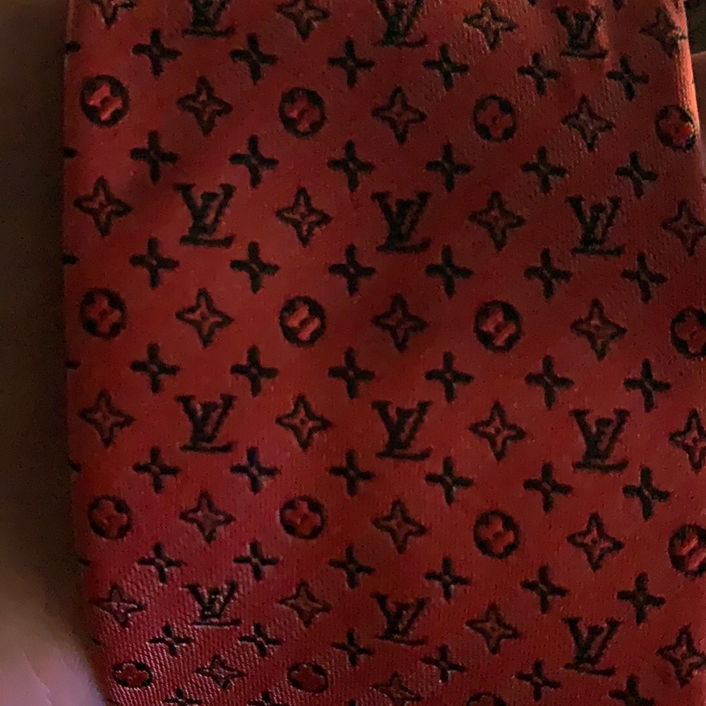 Louis Vuitton Black & Red 100% Silk Tie